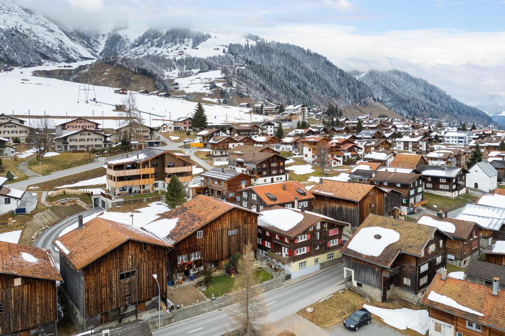 Apartment Via Alpsu - 24-7 Self Check-In Sedrun Luaran gambar